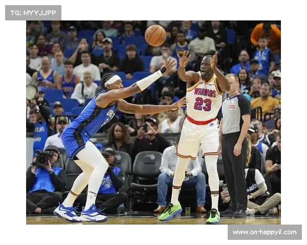 魔术主场不敌黄蜂,班凯罗空砍30分10篮板 魔术主场不敌黄蜂,班凯罗空砍30分10篮板